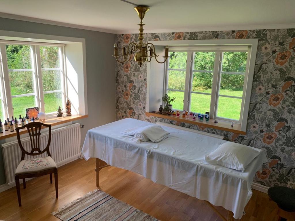 Boerstorp Slott Bed & Breakfast Lugnas Exterior photo